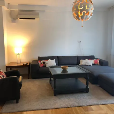 3 Bulevar Despota Stefana * Belgrado